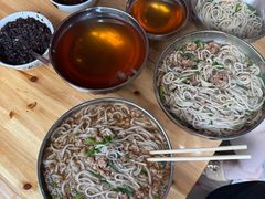 -正宗杨记普洱酸醋米线(总店)