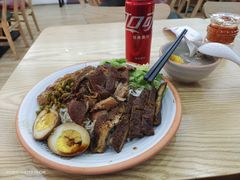 -瑞霖·隆江猪脚饭