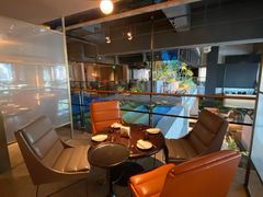 -The ROOF (通盈中心店)