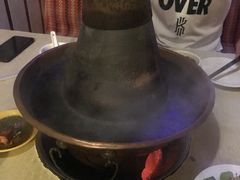 -洞庭洲·防空洞火锅·烧烤·铜锅涮肉(新百广场店)