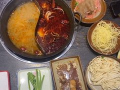 -冯校长老火锅(中联广场店)