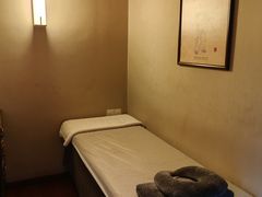 -裕和堂中医推拿艾灸(太古汇臻品店)