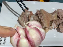 手抓羊肉-青海名吃尕张娃非遗烤肉(海湖总店)