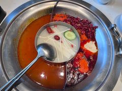 -周师兄大刀腰片火锅(磁器口直营店)