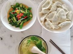 -乐禧母婴全自营月嫂(宝山店)