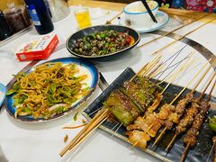 -东北酱骨饺子铁锅炖(万达总店)