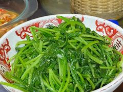萝卜菜-传统菜农庄(皇姑路店)