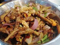 -休记光头香辣蟹干锅(绵竹店)