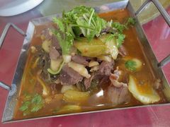 酸菜牛肉-八张桌子(老店)