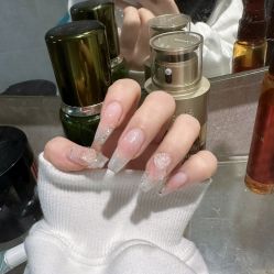 -UGIRL有个美甲
