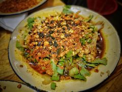 -拈签一笑黄牛肉辣卤串串