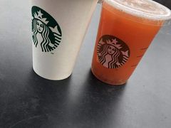 -星巴克(上海虹桥新天地二店)