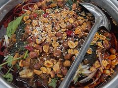 -周良天山牛杂城(天山路总店)