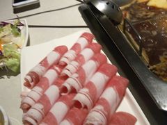 -海底捞火锅鲜切牛肉主题店(长寿路店)