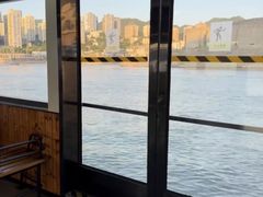 -全季酒店(重庆李子坝牛角沱地铁站店)