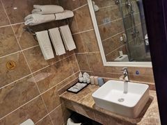 -怡华威斯达酒店(重庆医科大学附属儿童医院店)