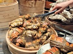 -雍容荟帝王蟹活龙虾展台自助(IFS黑金店)