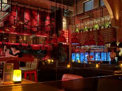 -FOUR PLAY BAR