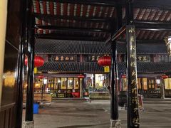 -峨眉山报国寺