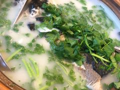 砂锅有机鱼头汤-千岛湖鱼味馆(十字街总店)