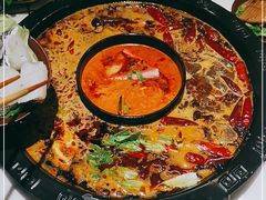 -扎起市井老火锅(乐山总店)