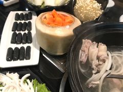 -东椰·海南椰子鸡火锅(朝阳门店)