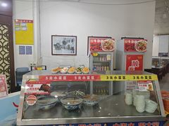 -牛一嘴·兰州牛肉面·大盘鸡(财富中心店)