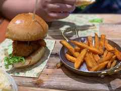 华富里香茅炸鸡汉堡-魏斯理汉堡(西安沣东吾悦店)