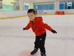 -炫采冰场(红博中央公园商场店)