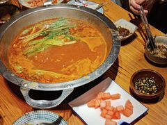 -野山舂·贵州现舂酸汤牛肉(鸿通城店)