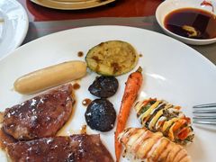 -元一希尔顿酒店·鲜切牛肉火锅禅自助餐厅
