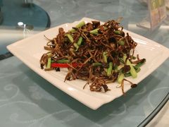 -侬佳蒸菜馆(听潮店)