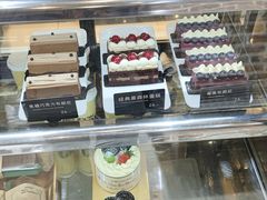 -红跑车蛋糕世界(网巾市店)