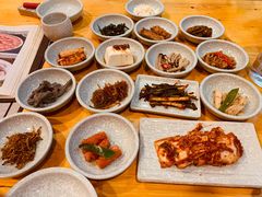 韩国特色风味小菜-金顺韩式烤肉·网红烤肉店(广利路店)