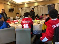 -覃记海鲜美食餐厅