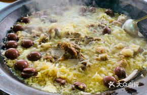Iron Pot Braised Cabbage and Pork Ribs