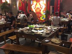大堂-椒香城门口重庆老火锅(美颂广场店)