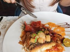 -YUE·6·西式融合餐厅(外滩六号店)