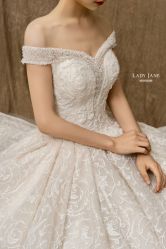 -Lady  Jane高端婚纱礼服馆