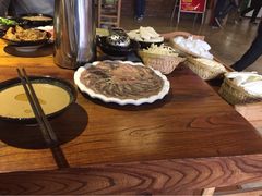 重庆小板凳吧式火锅(珠峰大街店)-小板凳·锦州烧烤(高新区店)