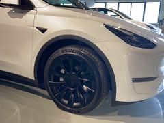 -TESLA 特斯拉(北京颐堤港体验店)