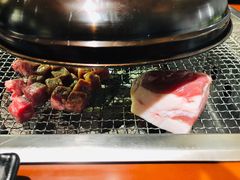 五花肉-肉甲韩国木炭烤肉(新壹街1店)