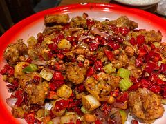 酱爆牛蛙-泥糊破店小酒馆·团建聚餐(南京西路店)