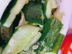 -虾弄弄海派小龙虾·牛羊蝎子火锅