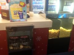 -SFC上影影城(新世界店)
