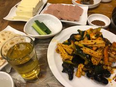 -喇喇排骨火锅·传统韩式脊骨汤(望京西园总店)