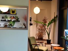-luutosa  cafe & tea 鹿兔山