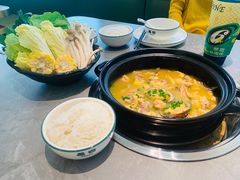 -品也·鲍鱼鸡火锅(皇庭广场店)
