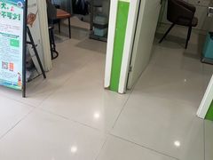 -辛巴宠物医疗中心·骨科·内分泌专科·心肾专科(亭林公园店)