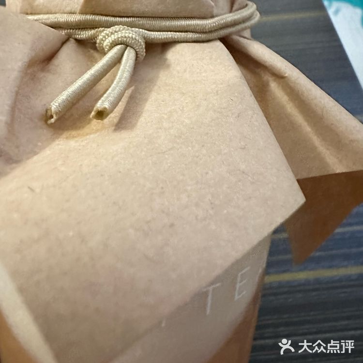 喜茶新出的奇香黄皮桃也太绝了吧！🍑 